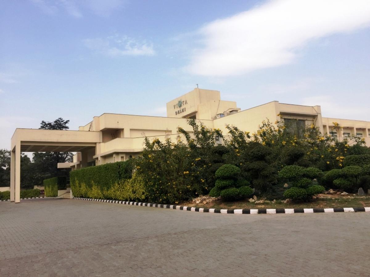 Hotel Vista New Delhi Buitenkant foto