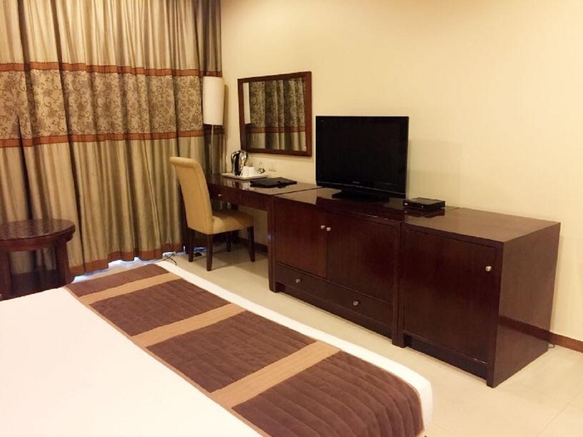 Hotel Vista New Delhi Buitenkant foto