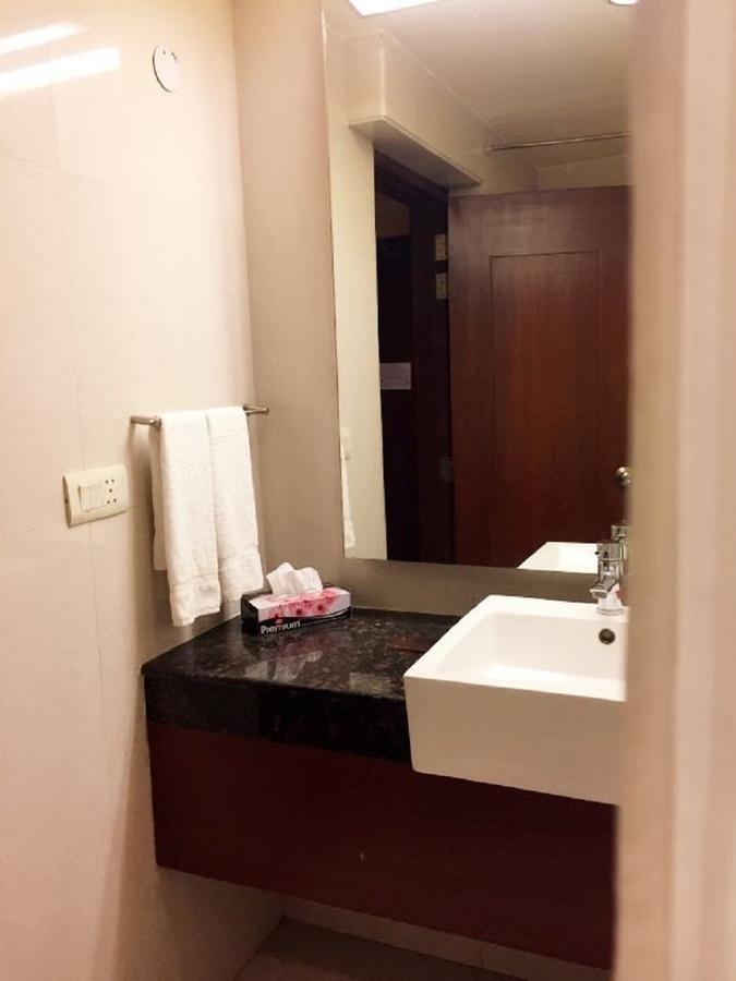 Hotel Vista New Delhi Buitenkant foto